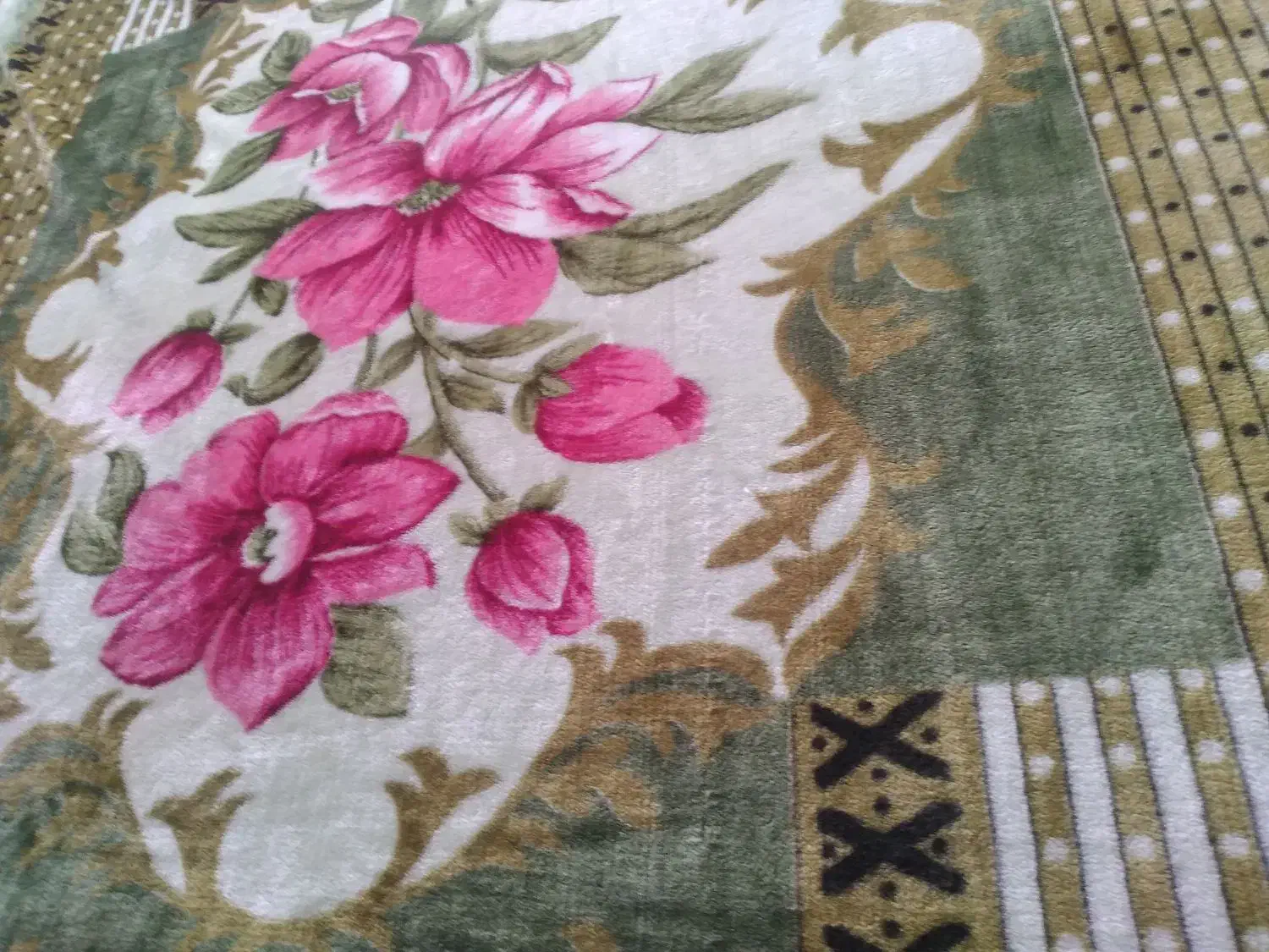 پتو دونفره نو و لحاف نو|رختخواب، بالش، پتو|کرمانشاه, |دیوار