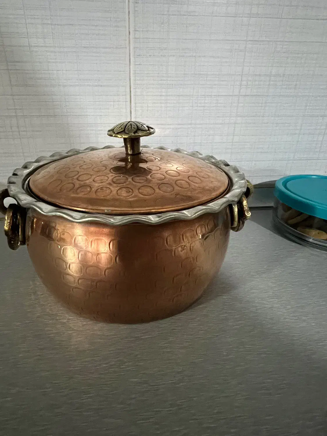 قابلمه مسی|ظروف پختوپز|مشهد, زمانه|دیوار