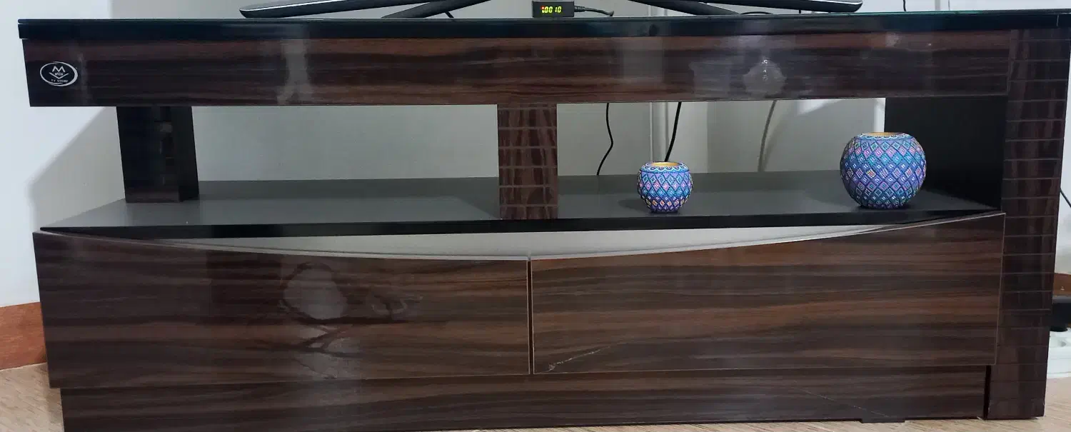 میزتلوزیون|میز تلویزیون|رشت, نخودچر|دیوار