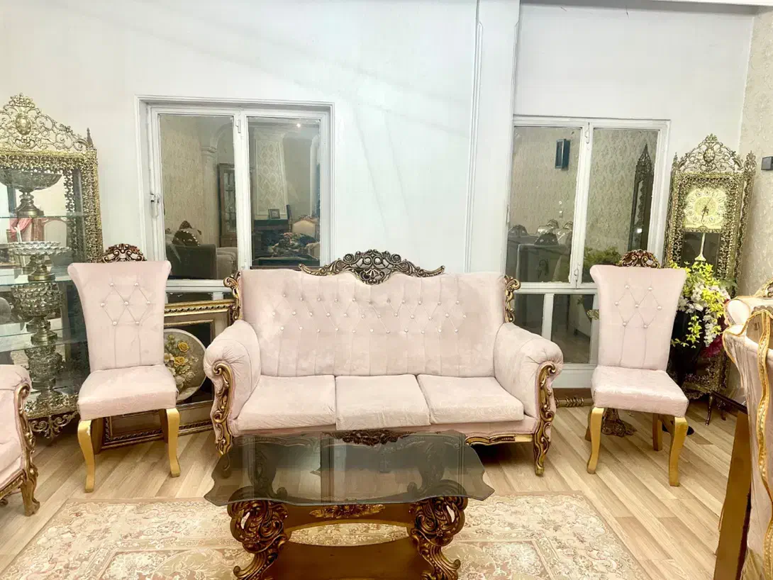 مبلمان سلطنتی ۹ نفره و میز ناهار خوری|مبلمان خانگی و میز عسلی|تهران, ولنجک|دیوار