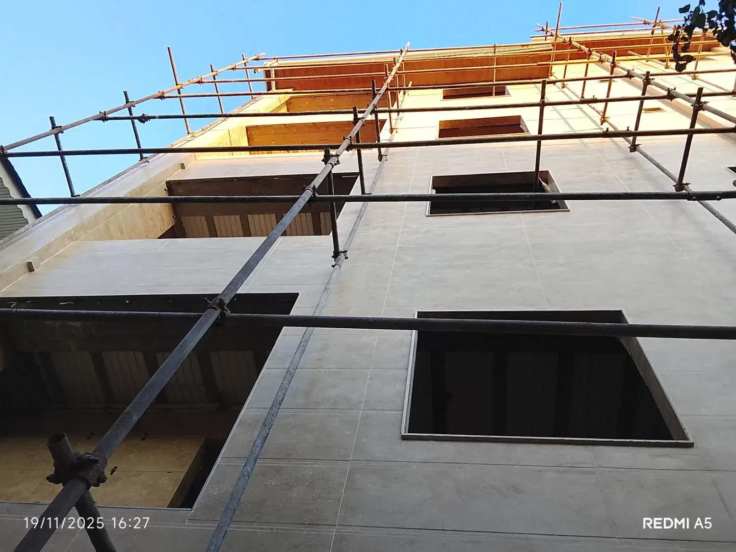 کاشی کاری و سنگ کاری|خدمات پیشه و مهارت|لاهیجان, لیل|دیوار