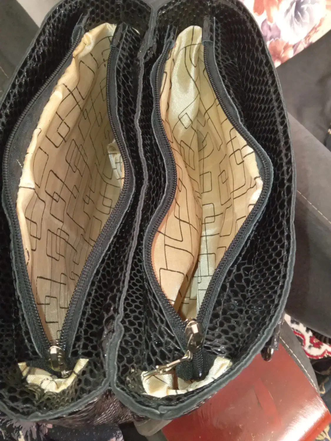 کیف تمام چرم دست دوزوباکیفیت|کیف، کفش، کمربند|گرمسار, |دیوار