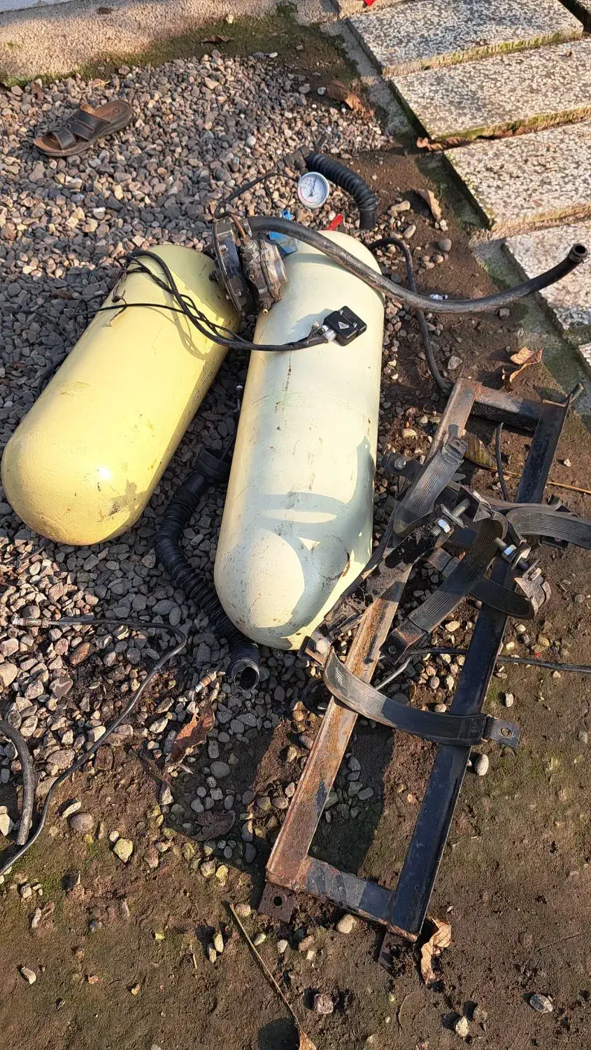 کفسول گاز ماشین|قطعات یدکی و لوازم جانبی|کوچصفهان, |دیوار