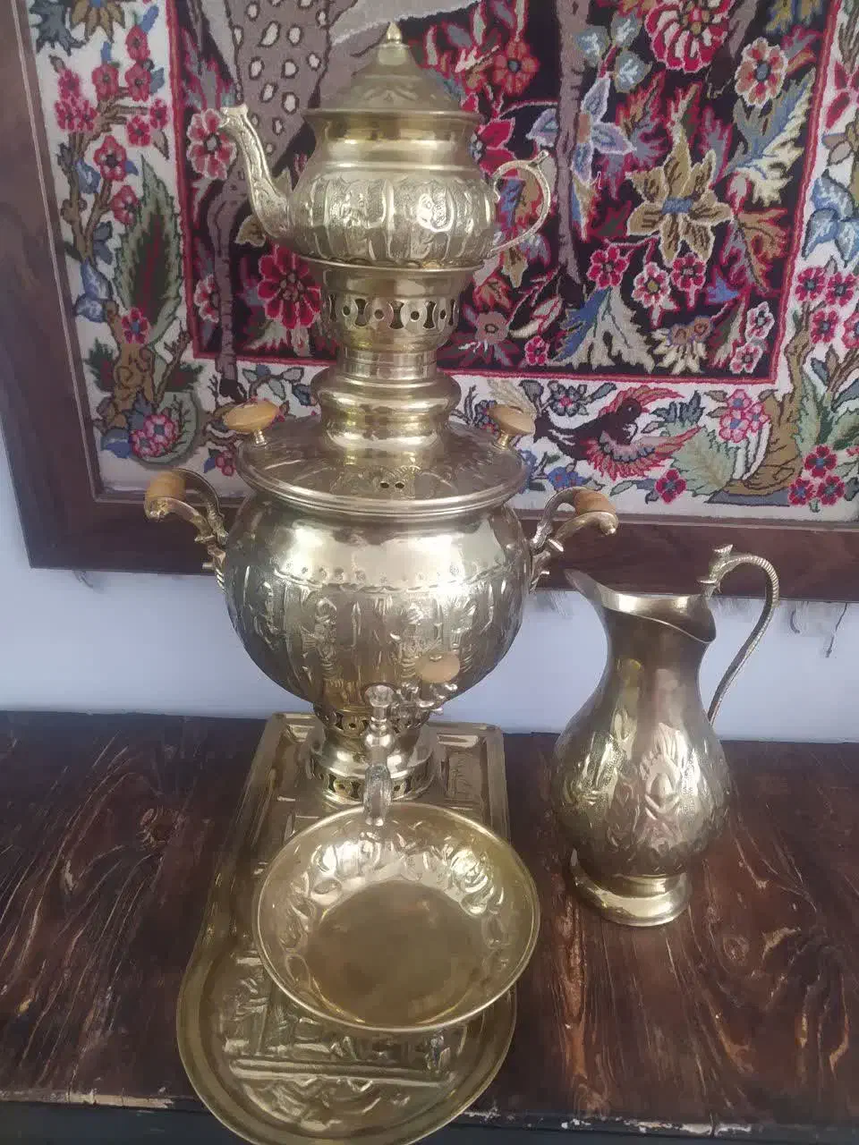 سماور ذغالی برنجی|کلکسیون اشیاء عتیقه|اراک, |دیوار