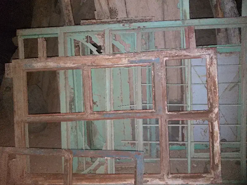 پنجره آهنی|مصالح و تجهیزات ساختمان|بلبان آباد, |دیوار