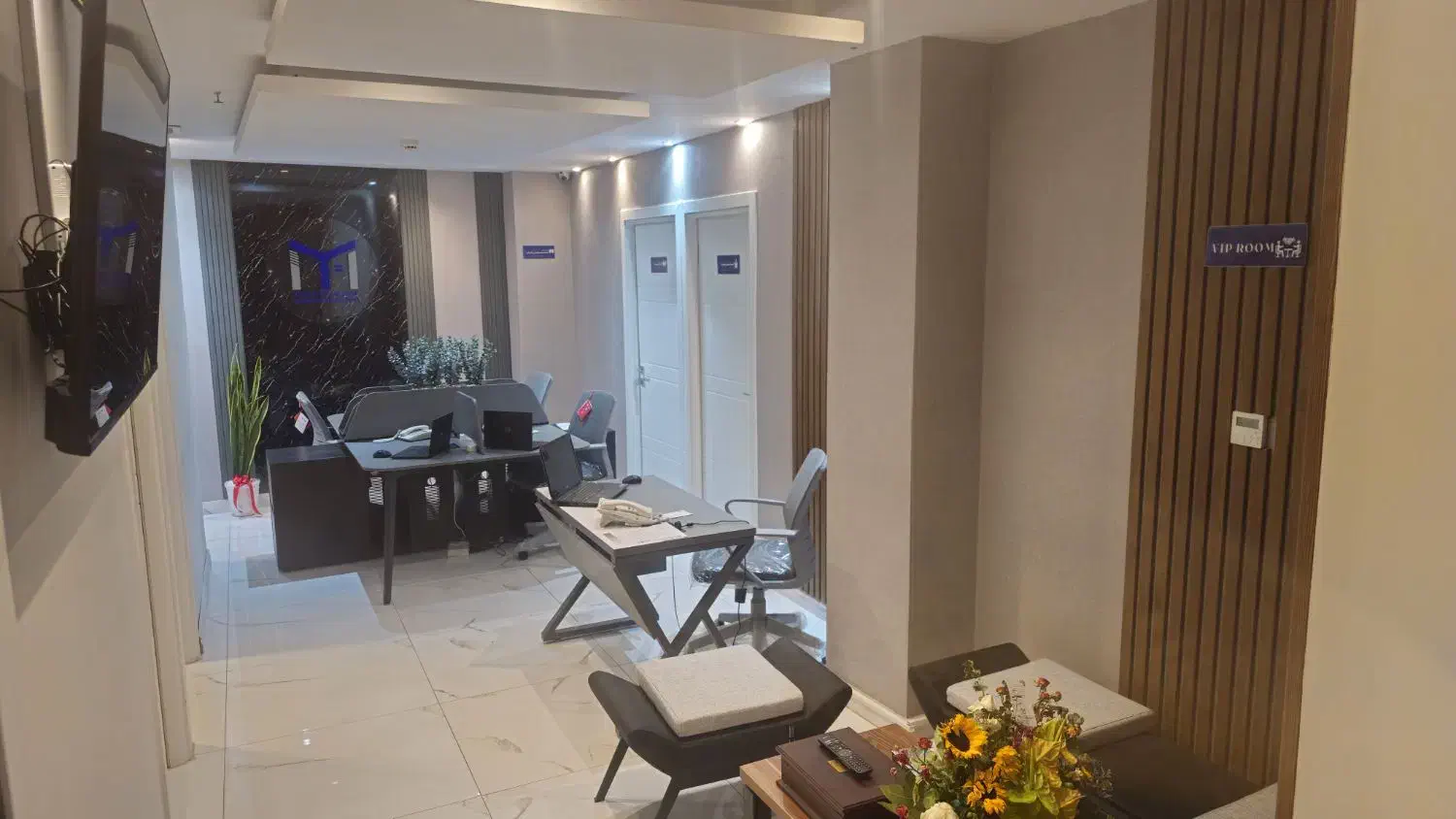 استخدام مشاور املاک در دپارتمان املاک(خانم و آقا)|استخدام بازاریابی و فروش|کرج, مهرویلا جنوبی|دیوار