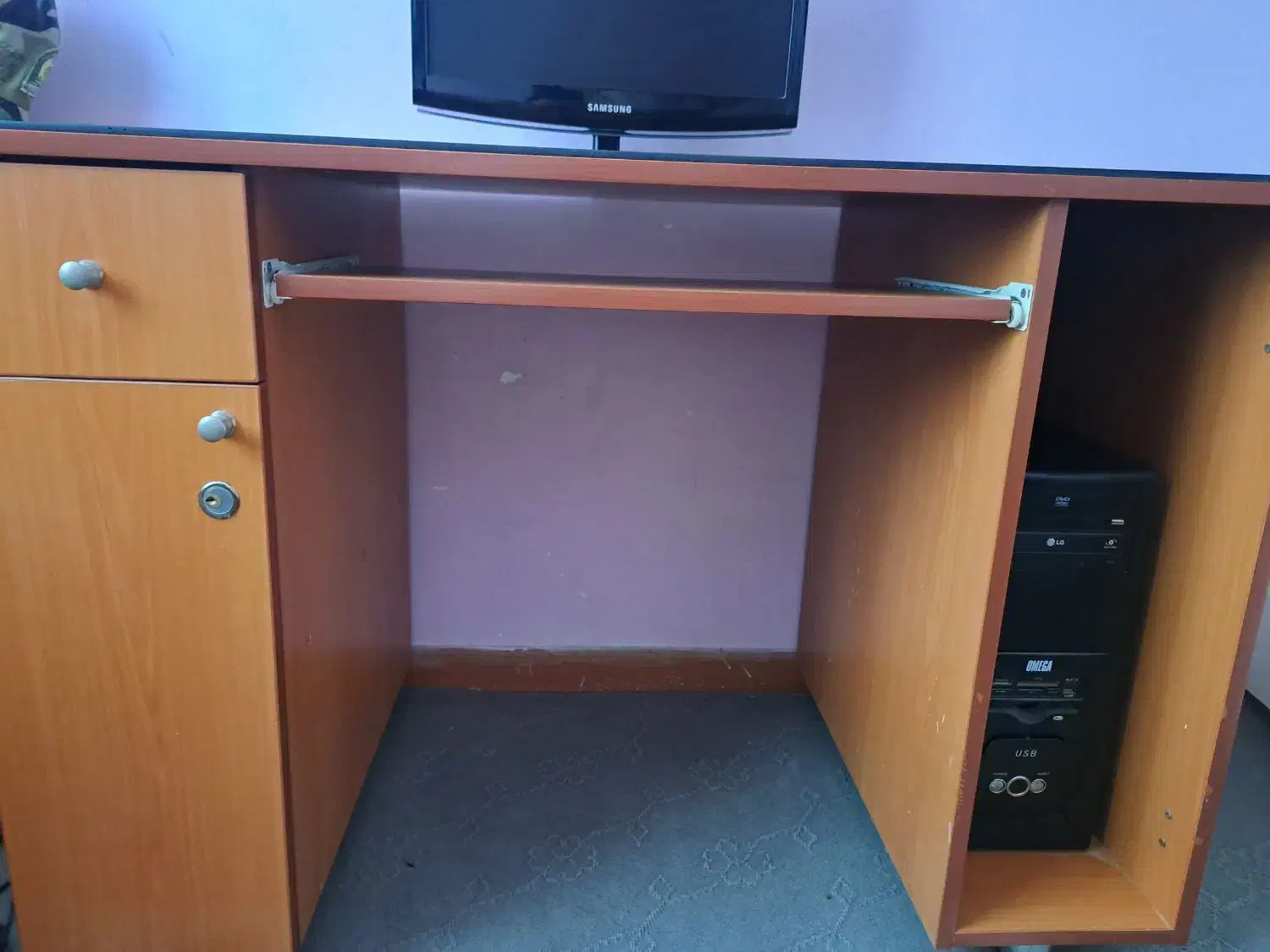 میز کامپیوتر|میز تحریر و کامپیوتر|محمدیه-قزوین, |دیوار