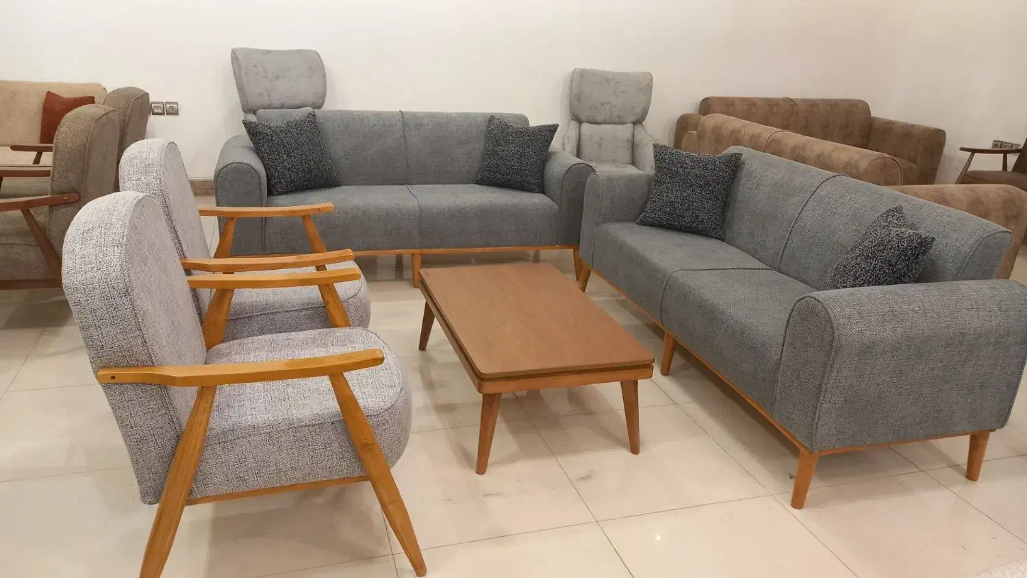 انواع مبلمان راحتی بصورت اقساط|مبلمان خانگی و میز عسلی|مشهد, ولیعصر (شهرک غرب)|دیوار