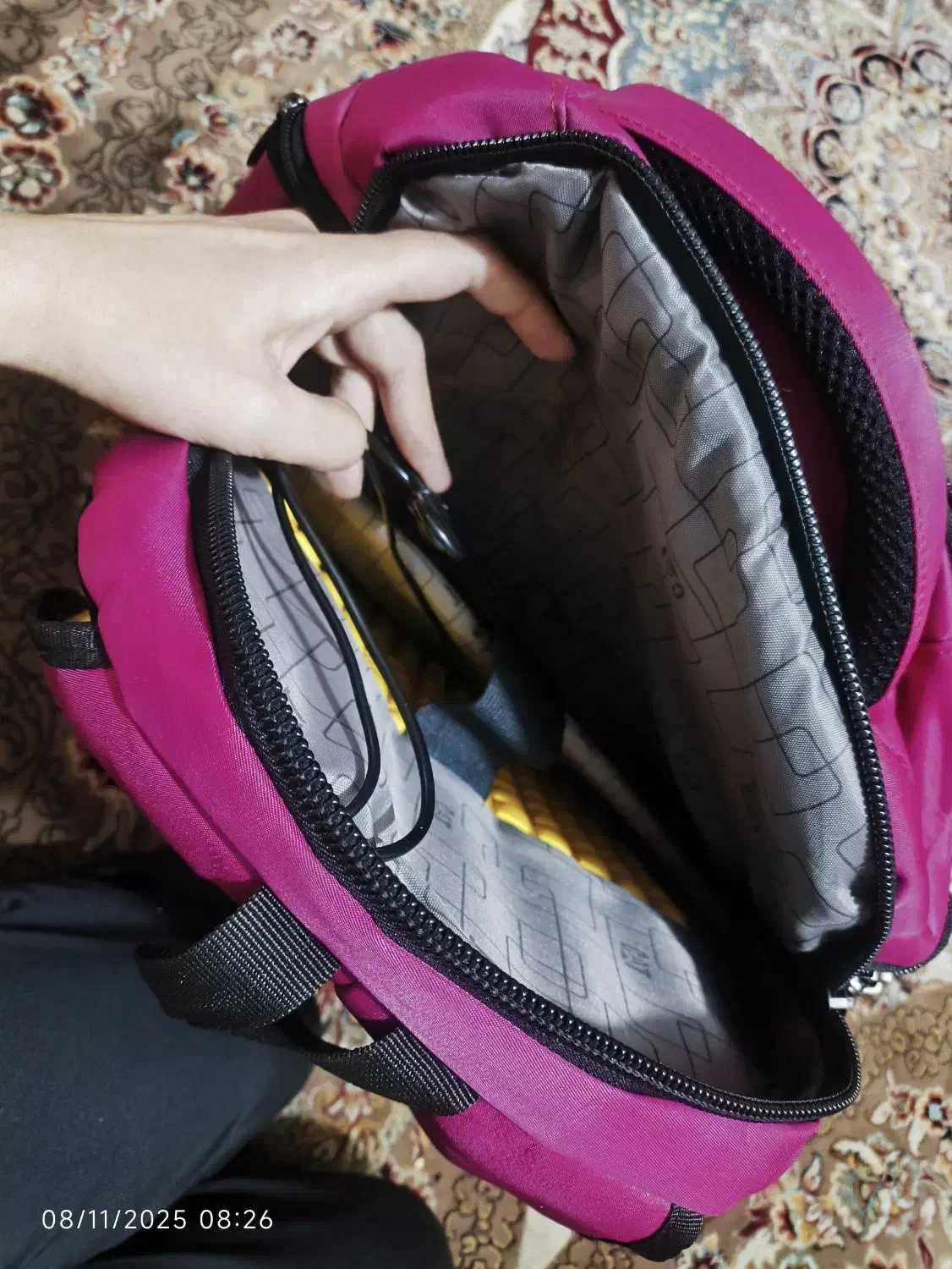 کوله پشتی دخترانه،به خریدار واقعی تخفیف داده میشه|کیف، کفش، کمربند|سیرجان, |دیوار