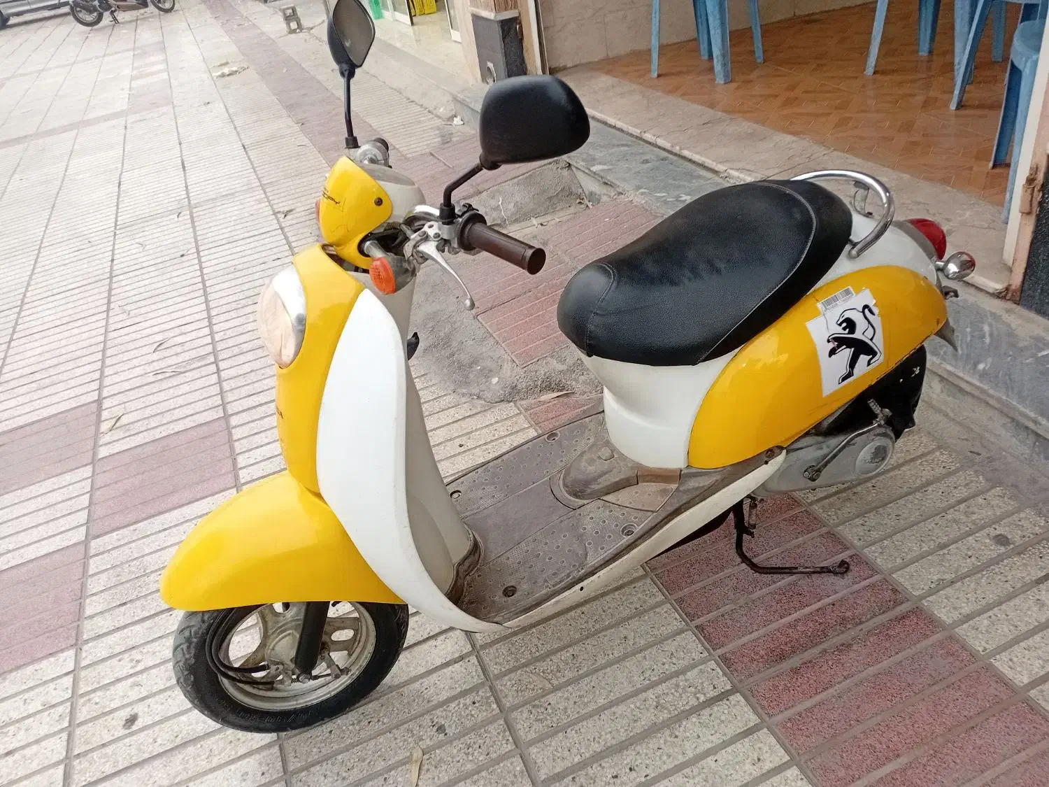 اسکوپی|موتورسیکلت|بندر گناوه, |دیوار