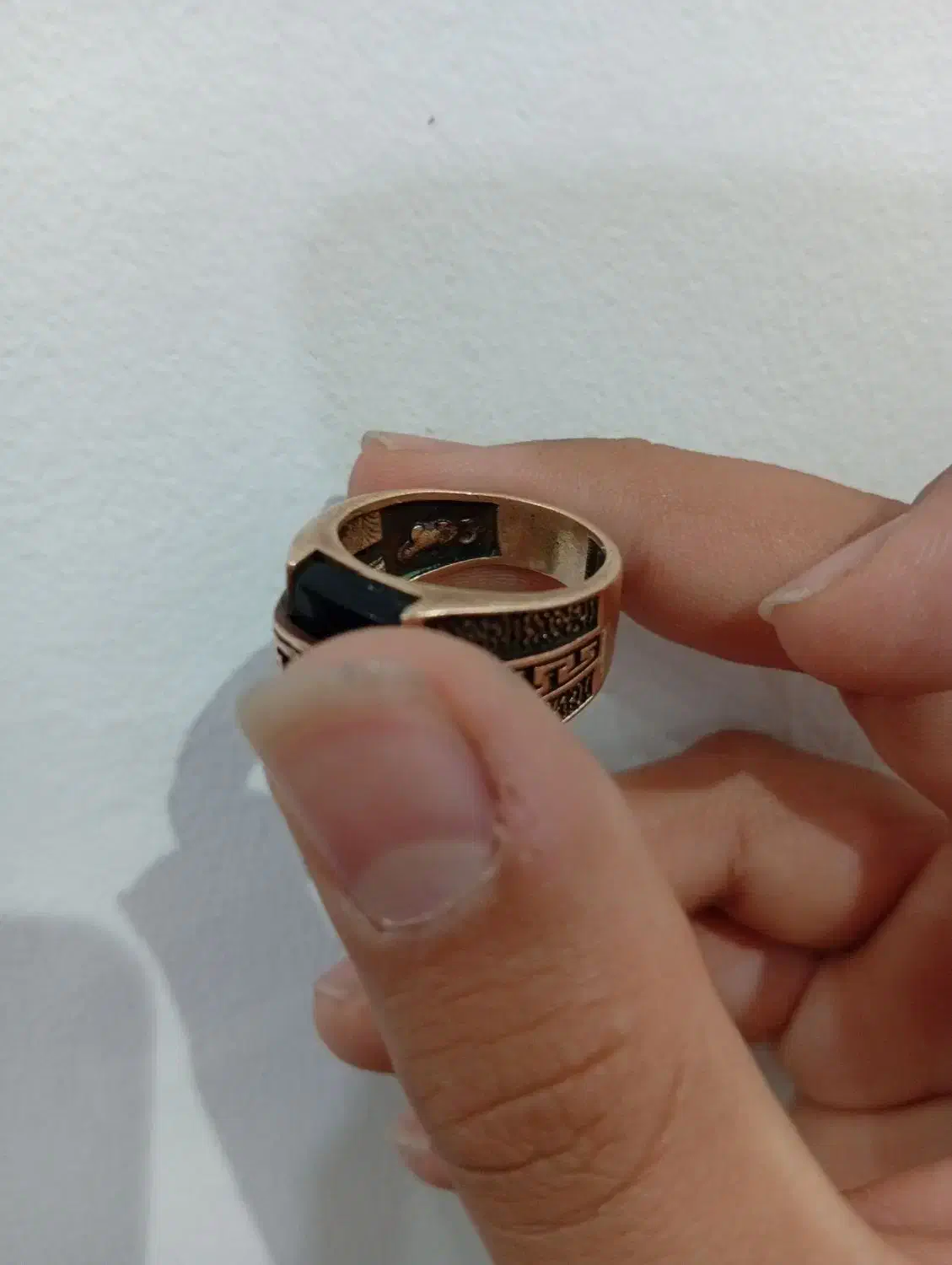 انگشتر|بدلیجات|کرج, ساسانی (قلمستان)|دیوار