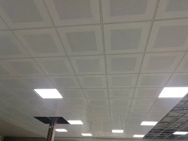 اجرای تایل و انواع سقف کاذب|خدمات پیشه و مهارت|تربت‌حیدریه, بی بی حسنیه|دیوار