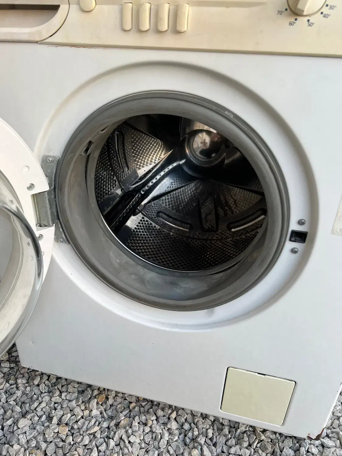 ماشین لباسشویی سالم آلمانی باکنشت|ماشین لباسشویی و خشک‌کن لباس|ساوه, |دیوار