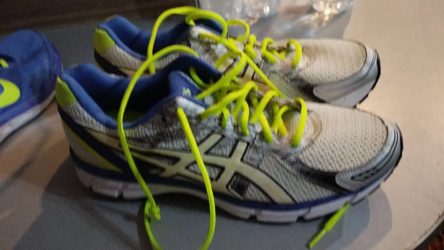 کفش اسپورت خارجی|کیف، کفش، کمربند|مشهد, احمدآباد|دیوار