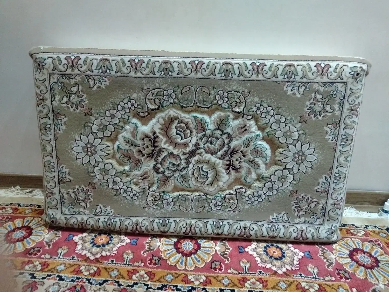 پشتی.|پشتی|تهران, فرزانه|دیوار