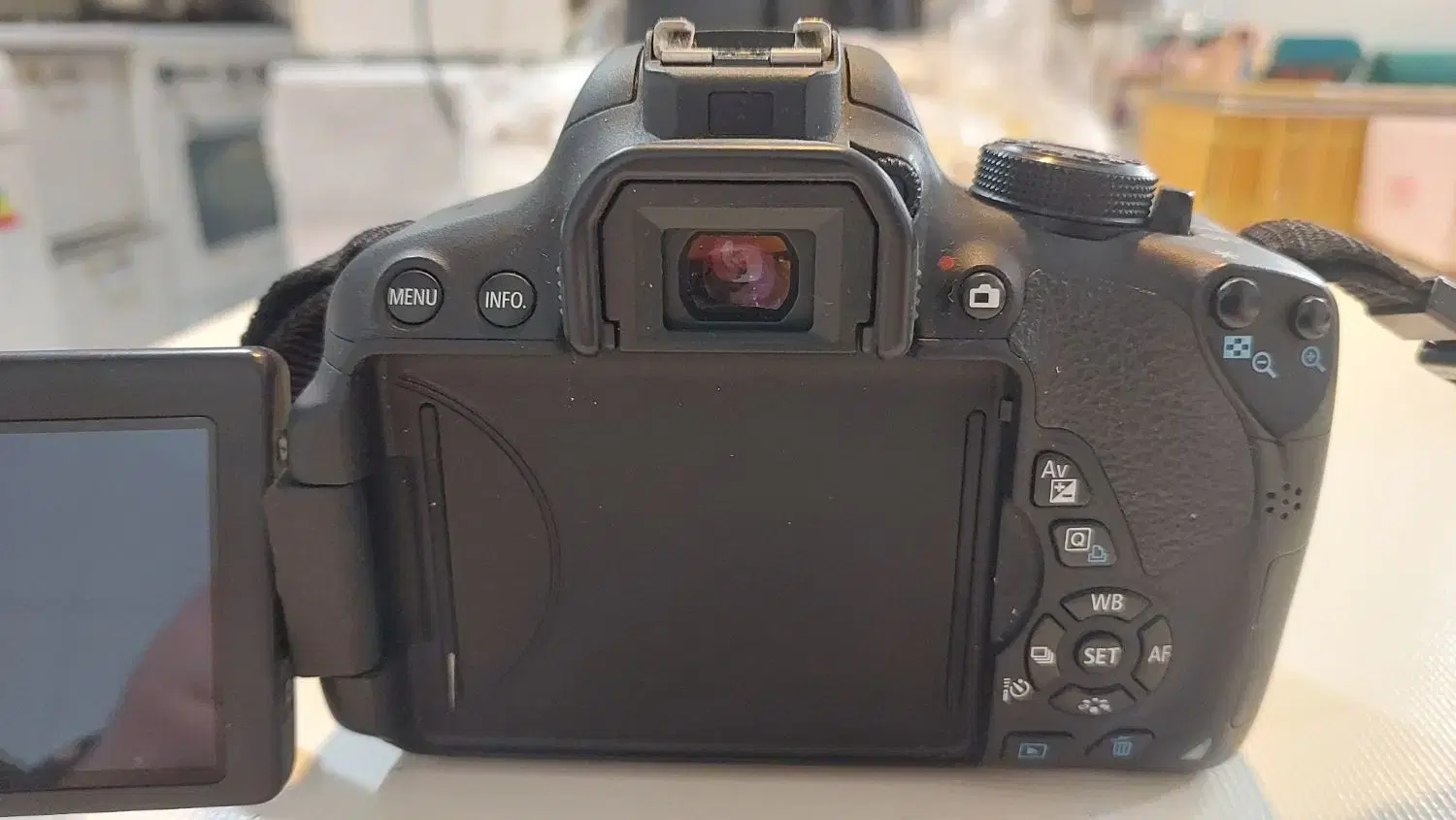 دوربین CANON 700D|دوربین عکاسی و فیلمبرداری|اصفهان, ملکشهر|دیوار