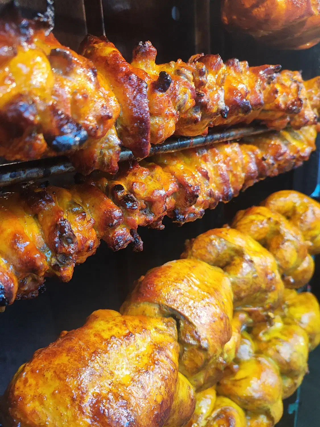 نیاز به یک نیروی کار|استخدام خدمات فروشگاه و رستوران|لاهیجان, کوی خزر|دیوار