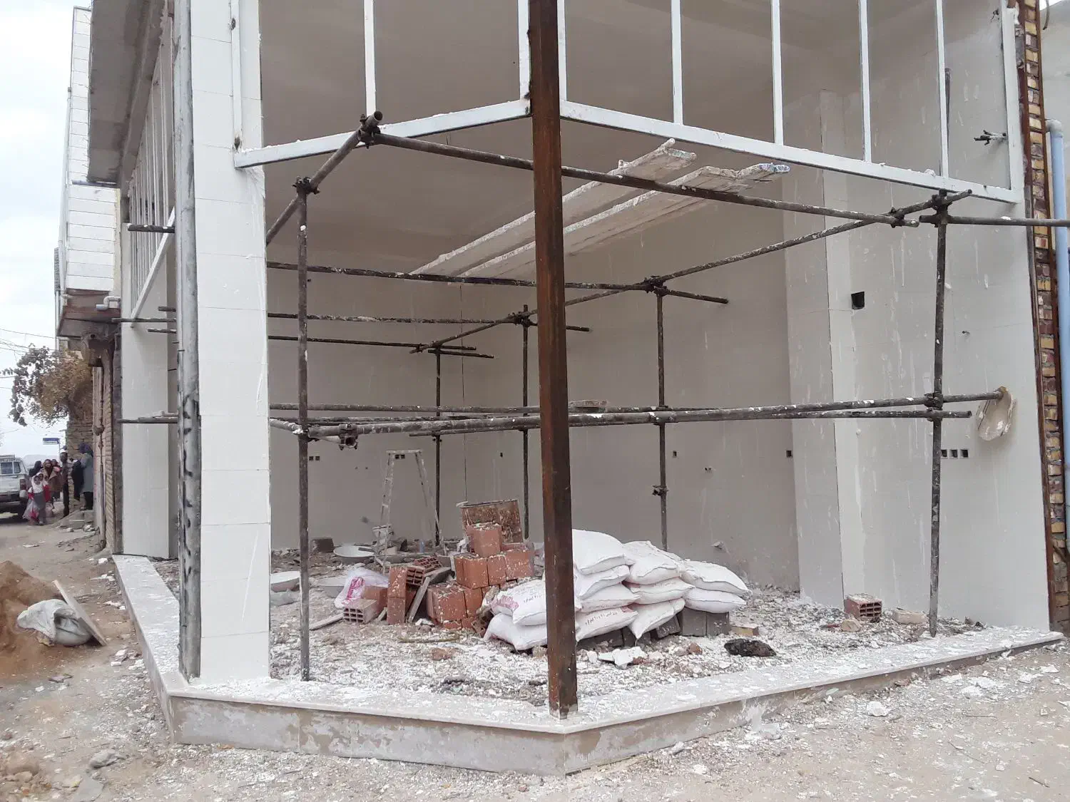 بنایی سیمان سنگ کاشی کاری|خدمات پیشه و مهارت|آشخانه, |دیوار