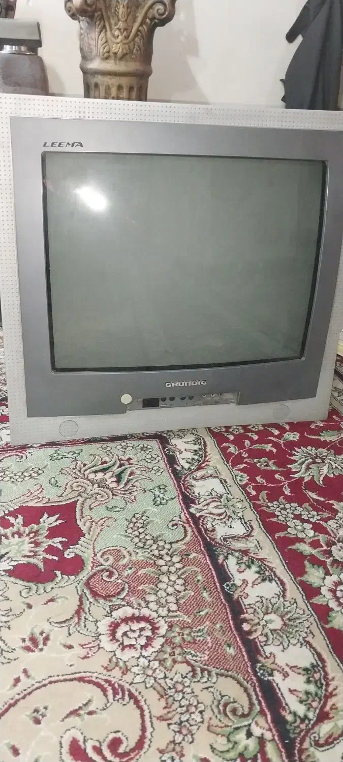 تلویزیون۱۴اینچ|تلویزیون و پروژکتور|زاهدان, |دیوار