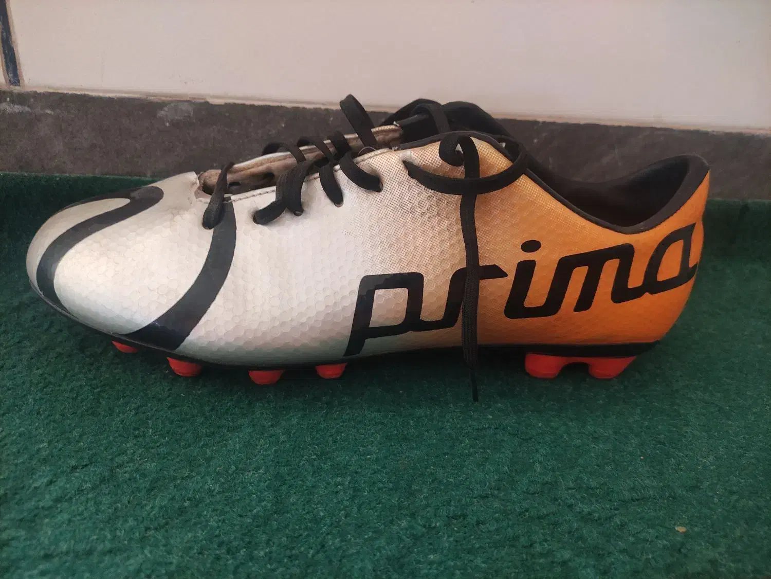 کفش چمنی prima اصل سایز 43|کیف، کفش، کمربند|مرودشت, مسجد رسول|دیوار