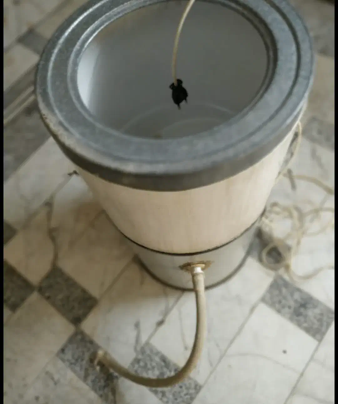 ماشین لباسشویی سطلی کاملا سالم و تمیز|ماشین لباسشویی و خشککن لباس|قم, باجک دو|دیوار