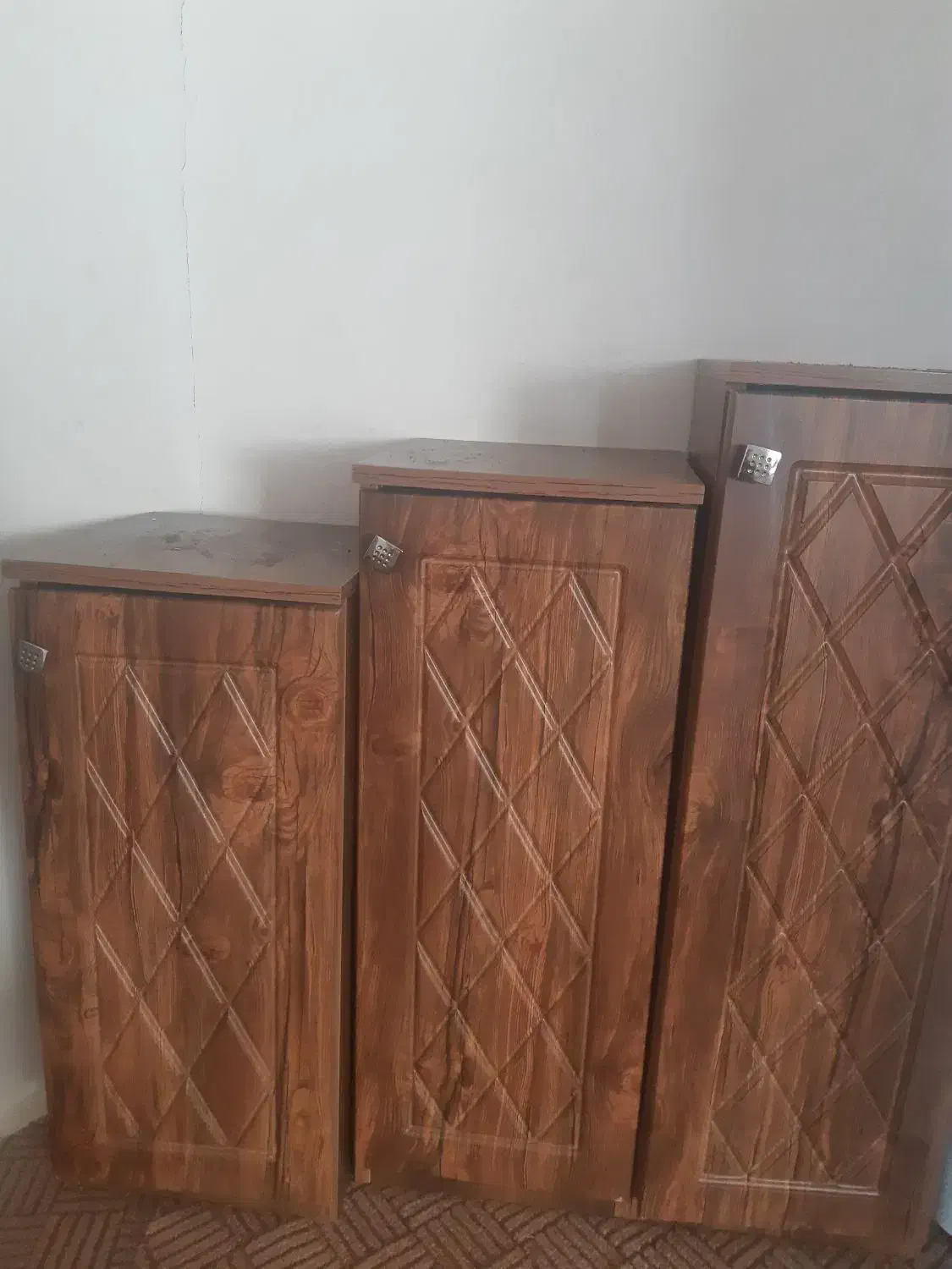 جاکفشی|جاکفشی، کمد، دراور|اردبیل, |دیوار