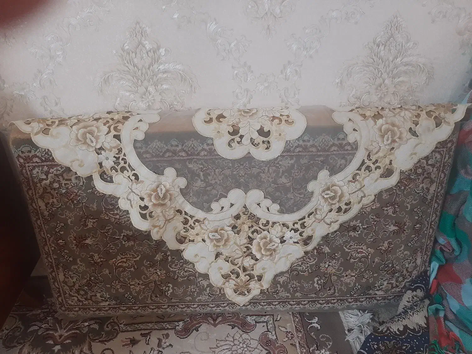 پشتی درحد نو|پشتی|قم, پردیسان|دیوار