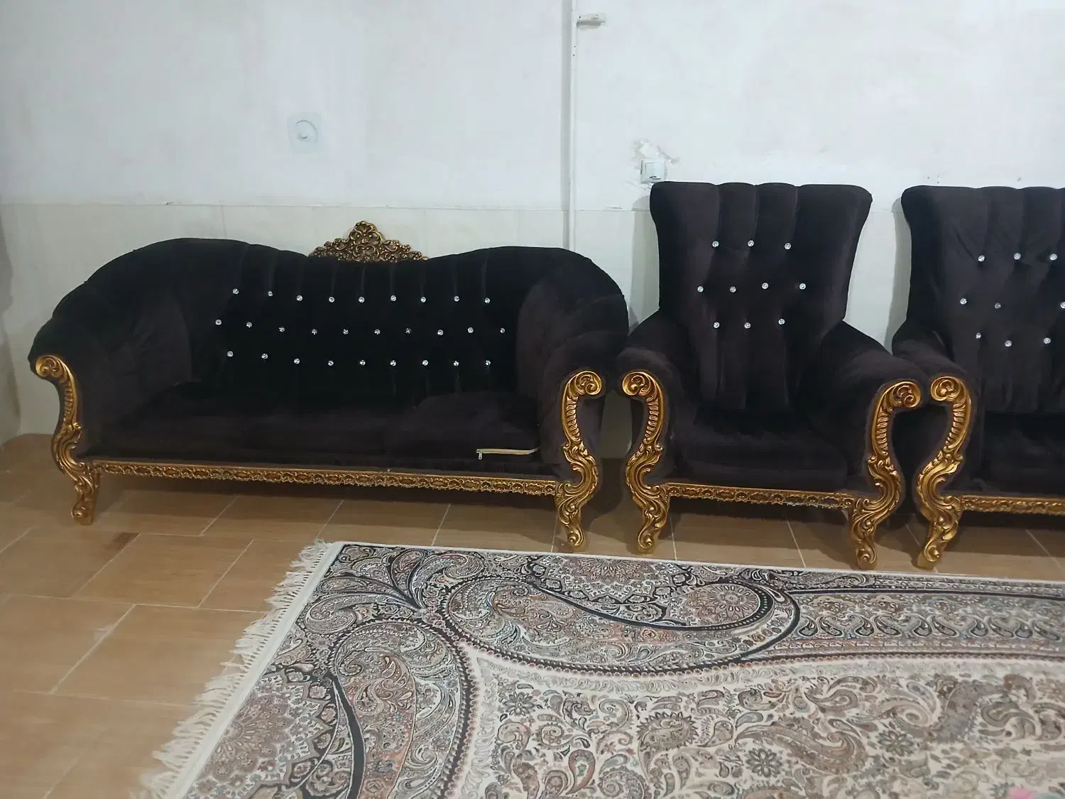 یه دس مبل ۷نفره|مبلمان خانگی و میز عسلی|کوهدشت, |دیوار