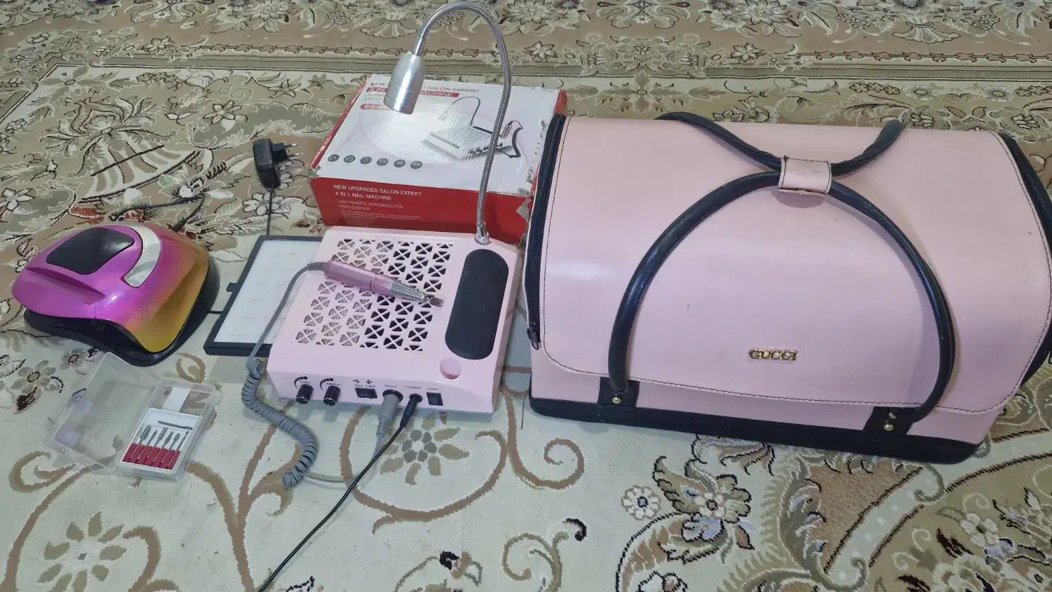 لوازم کاشت ناخن|آرایشگاه و سالنهای زیبایی|کوهدشت, |دیوار