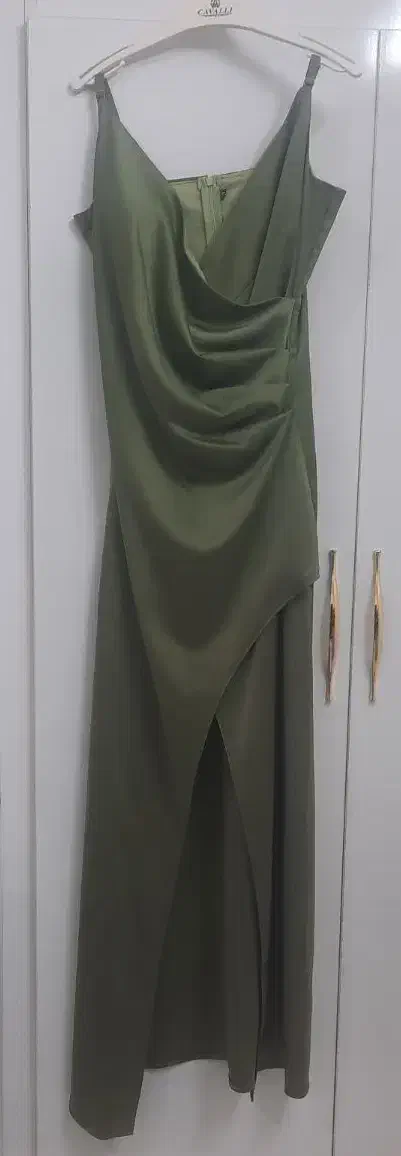 لباس مجلسی|لباس|کازرون, |دیوار