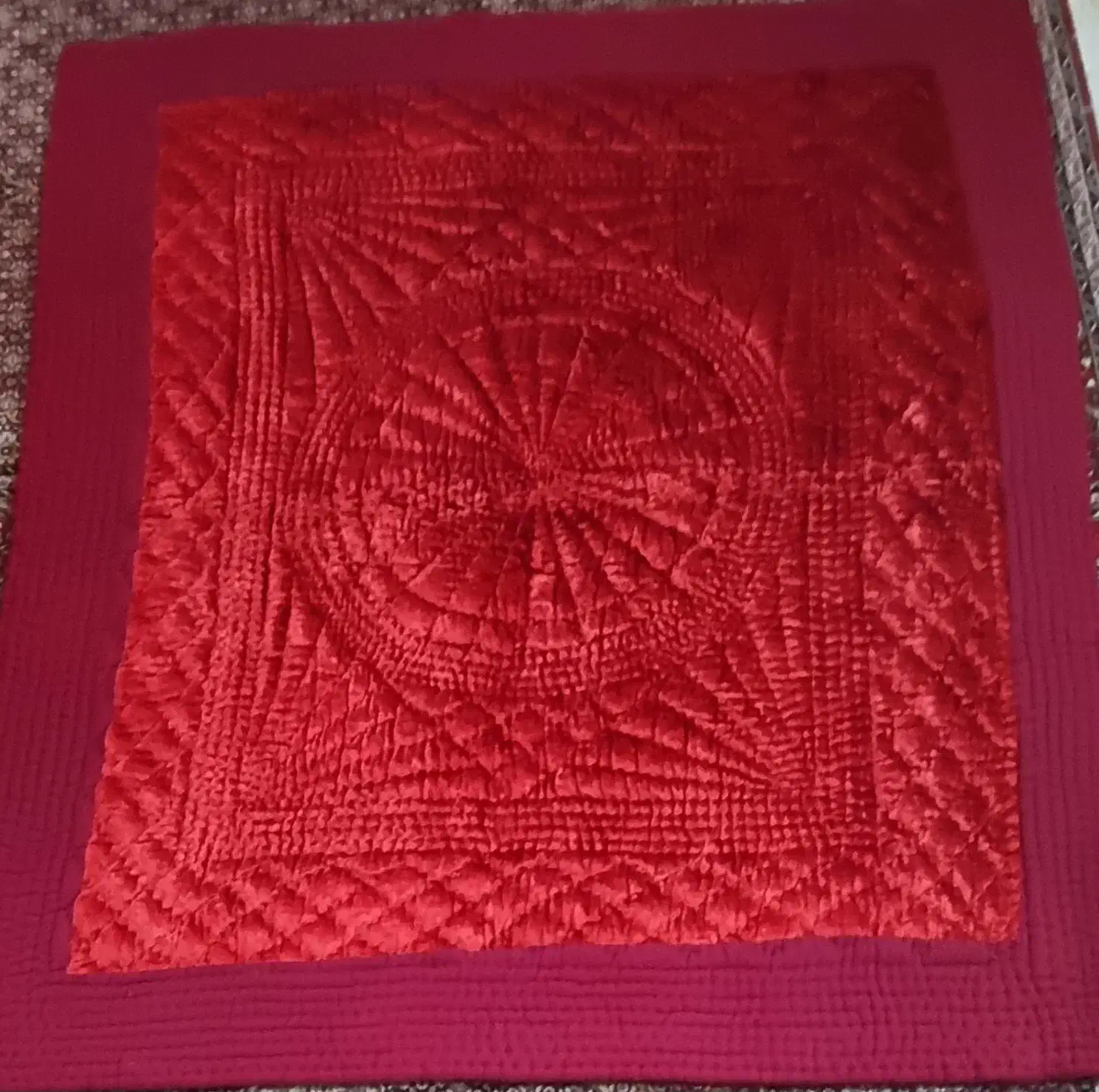 لحاف مخمل|رختخواب، بالش، پتو|حمیدیا, |دیوار