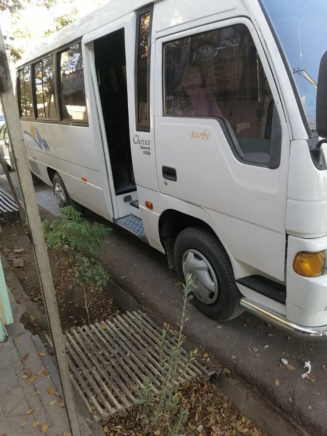 سرویس دهی وانجام دربستی با مینی بوس ون هیوندا|خدمات حمل و نقل|اصفهان, دهنو|دیوار