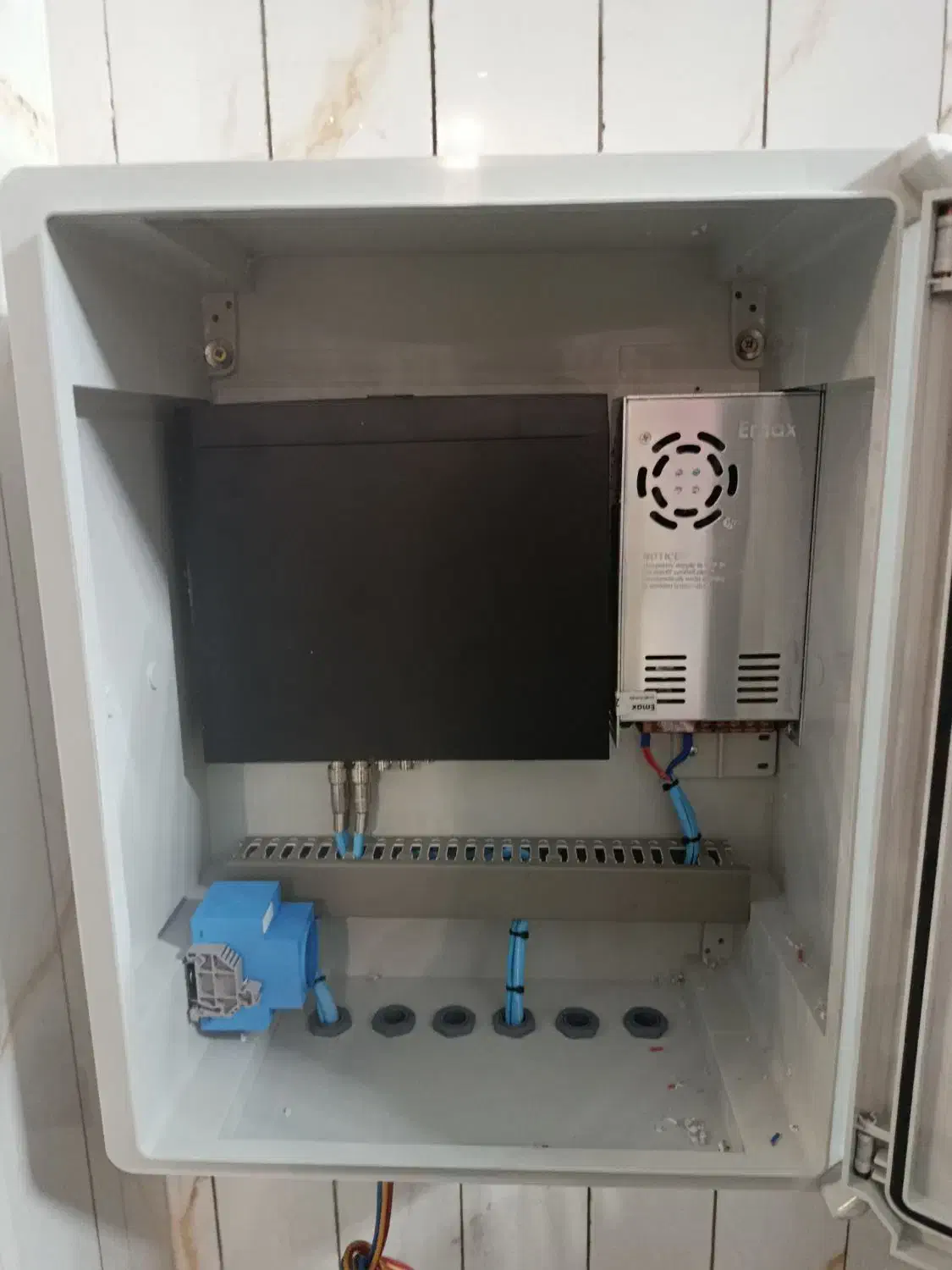 برق ساختمان/هوشمندسازی/دوربین مداربسته/جک پارکینگ|خدمات پیشه و مهارت|نظرآباد, شهرک فرهنگیان|دیوار