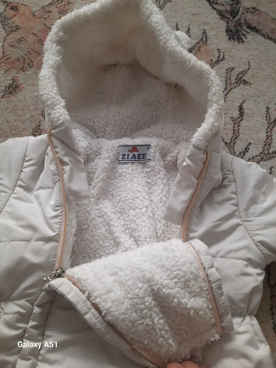 لباس نوزاد|لباس|مشکین‌دشت, |دیوار