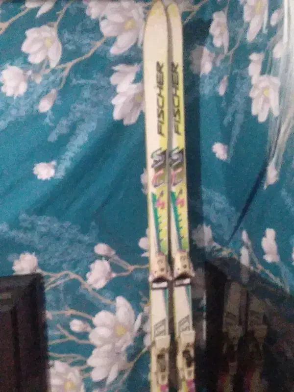 چوب اسکی|ورزش‌های زمستانی|بومهن, |دیوار