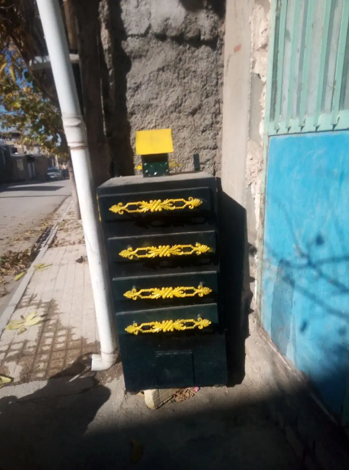 تنور بلال|ظروف پخت‌وپز|قزوین, |دیوار