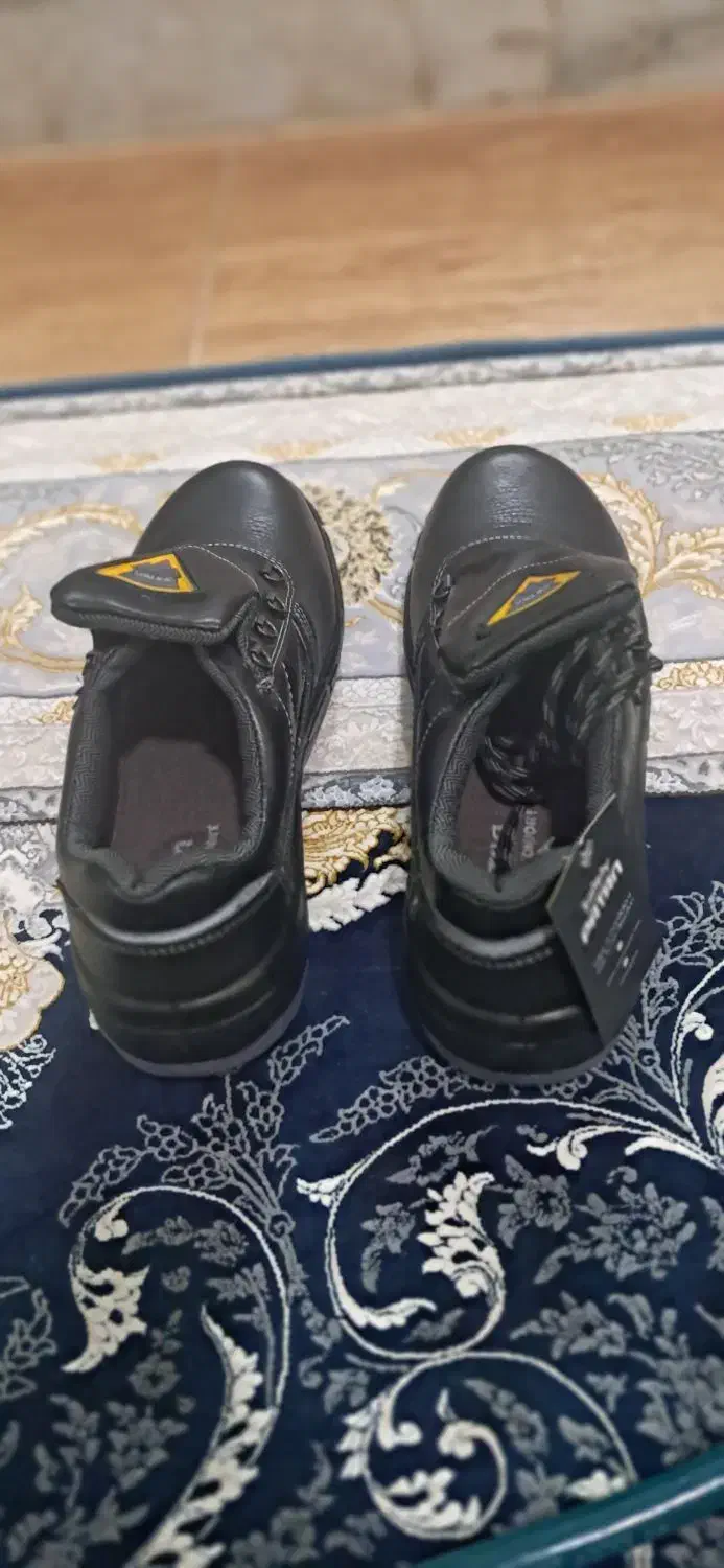 کفش ایمنی نونو|کیف، کفش، کمربند|بم, |دیوار