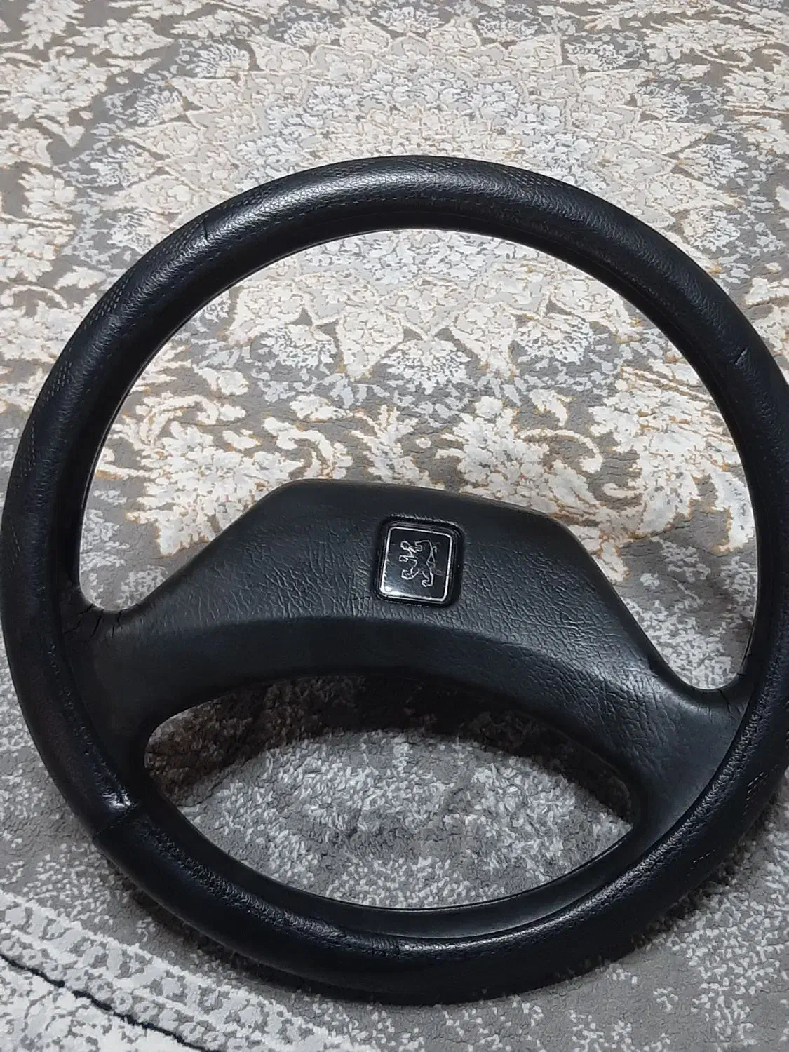 فرمان ۴۰۵|قطعات یدکی و لوازم جانبی|رشت, پاره بیجار|دیوار