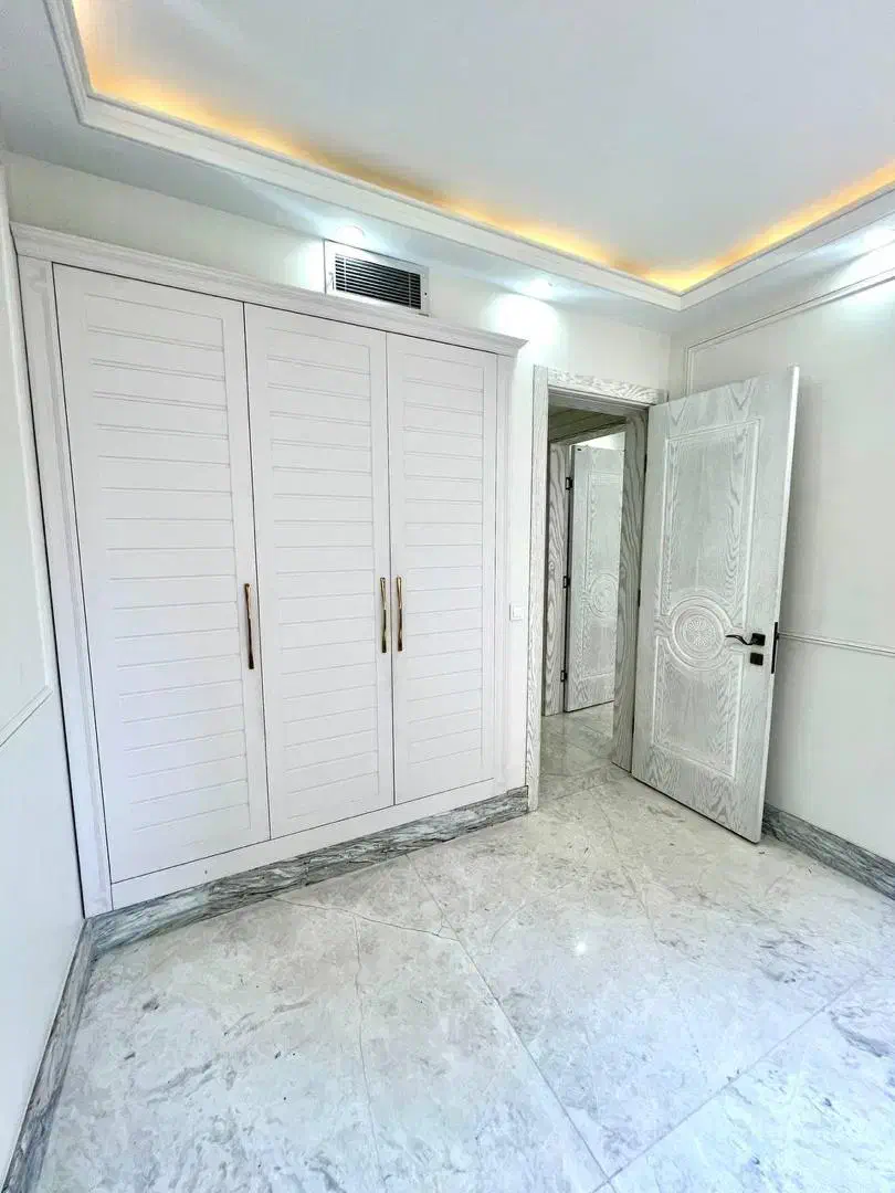 آپارتمان۱۳۵متری  سه خوابه بامستر