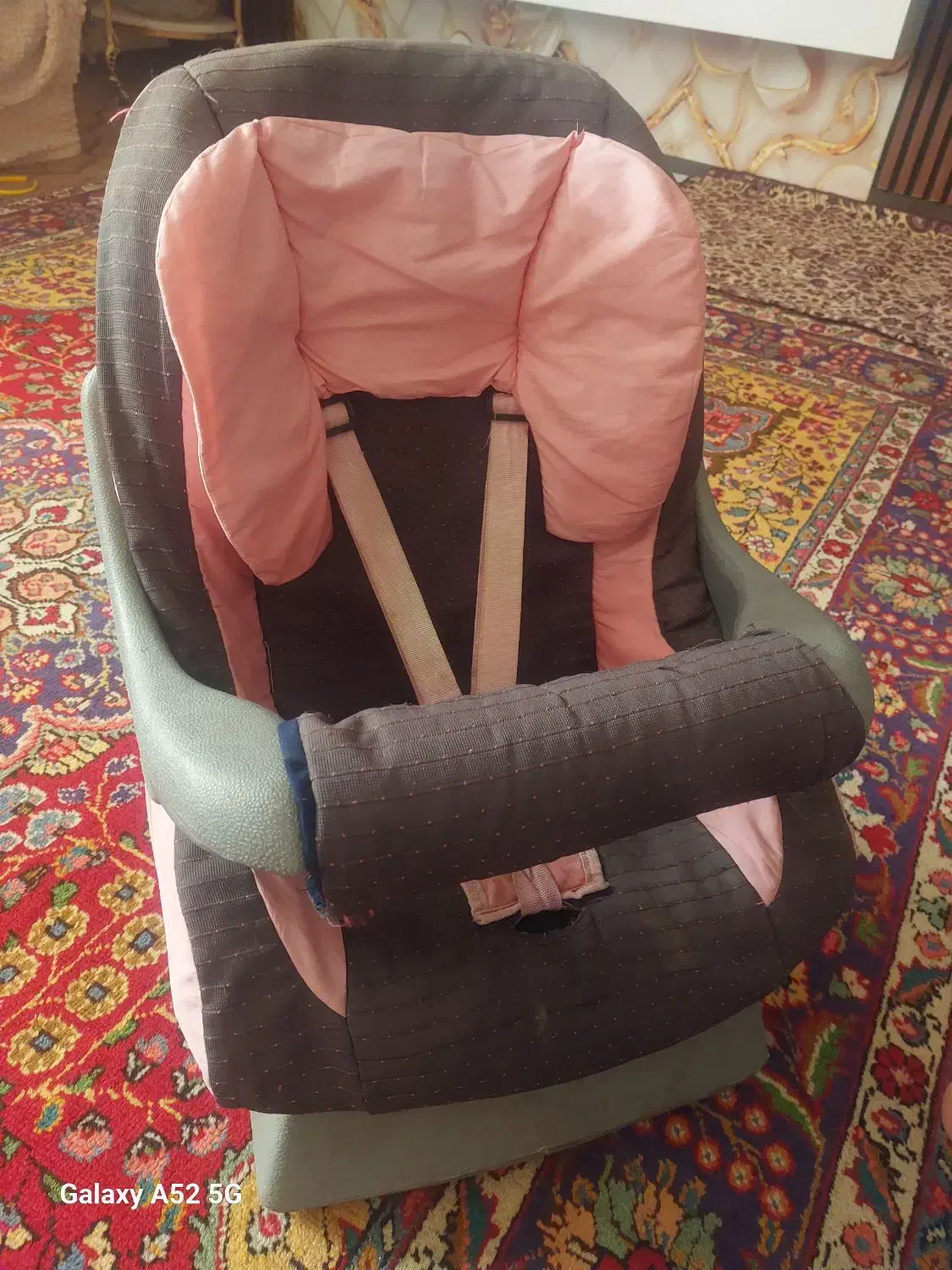 صندلی کودک|تخت و صندلی بچه|خوی, |دیوار