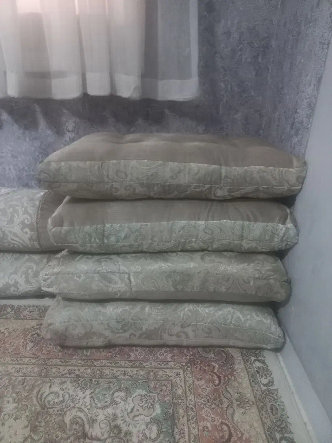 پشتی ومتکای شاه نشین دودست|پشتی|قم, پردیسان|دیوار