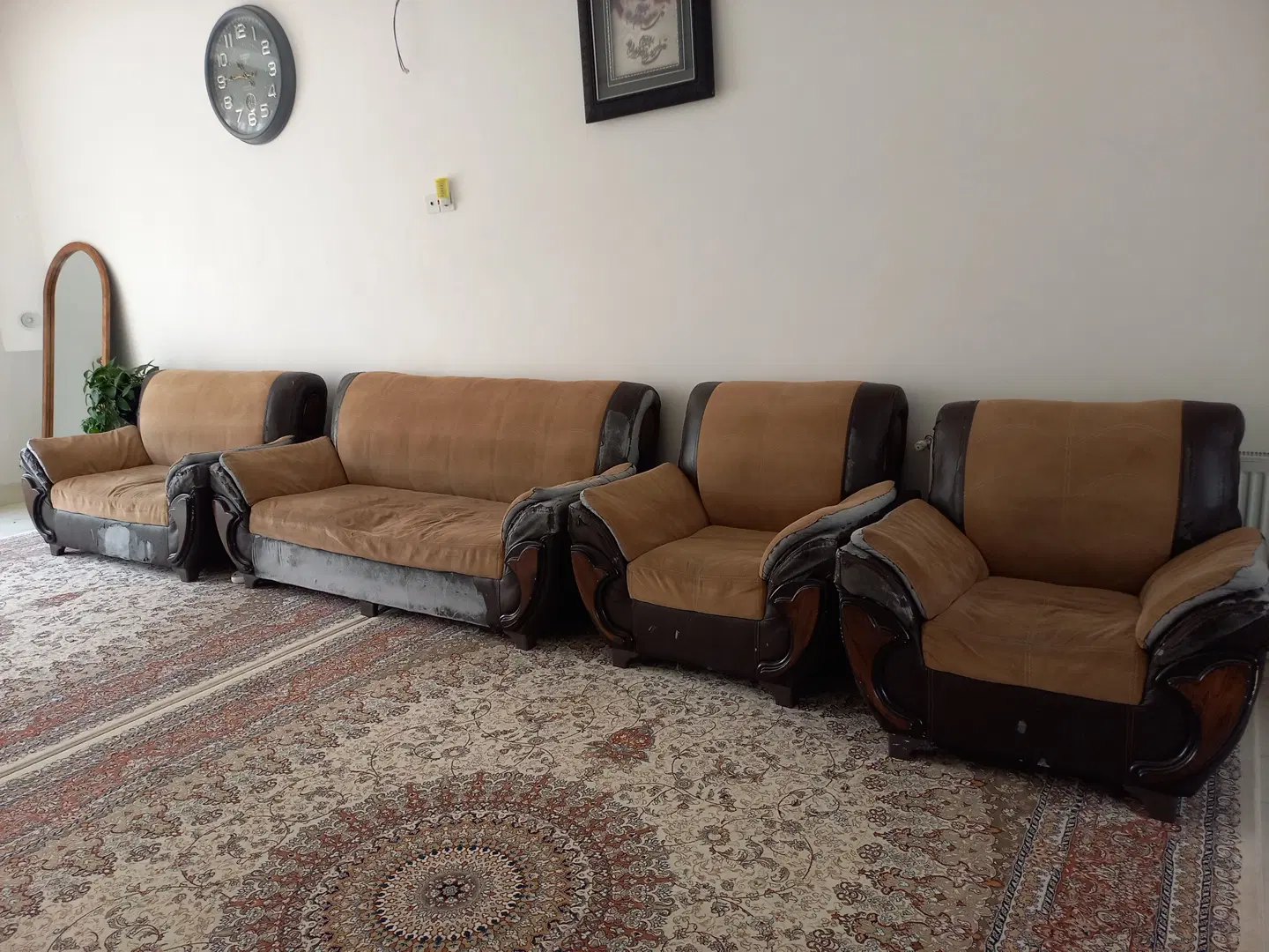 مبل|مبلمان خانگی و میز عسلی|قائن, |دیوار