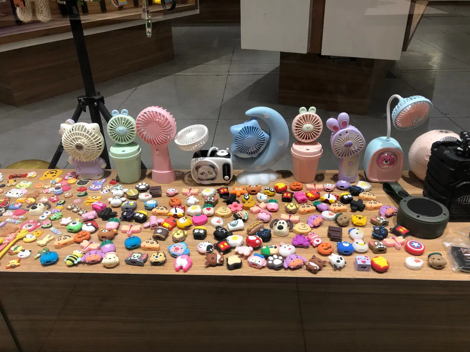 فروش عمده لوازم جانبی موبایل/قیمت زیر بازار|لوازم جانبی موبایل و تبلت|تهران, گلستان (شهرک راه آهن)|دیوار