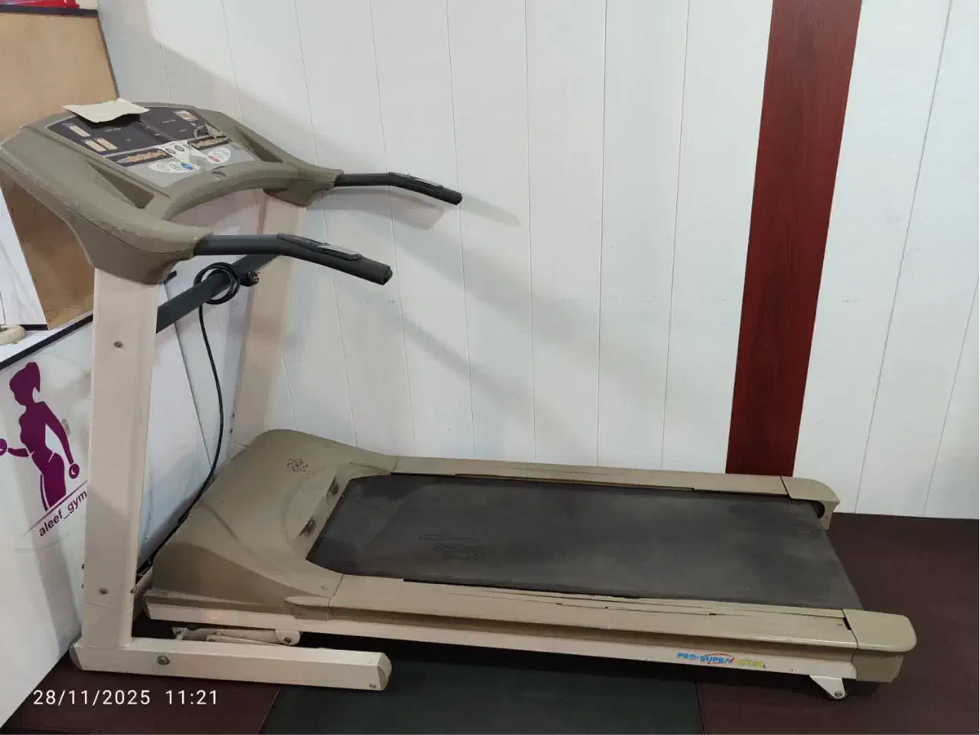 تردمیل|تجهیزات ورزشی|کاشان, معلم|دیوار