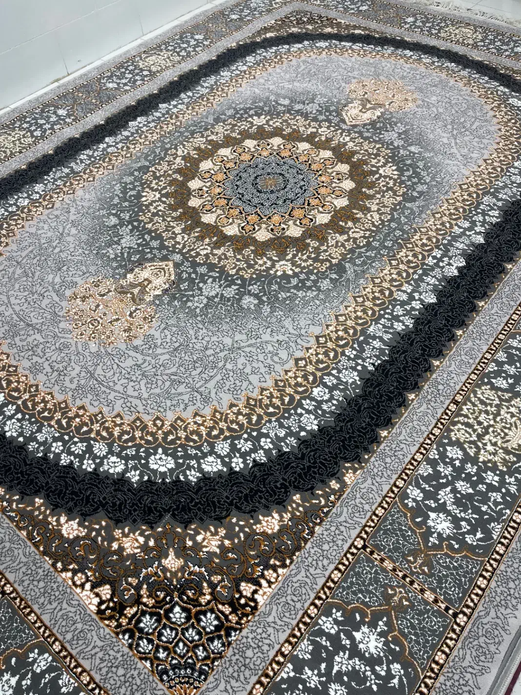 فرش به قیمت کارخانه در خمینی شهر|فرش|نجف‌آباد, شریعتی غربی|دیوار