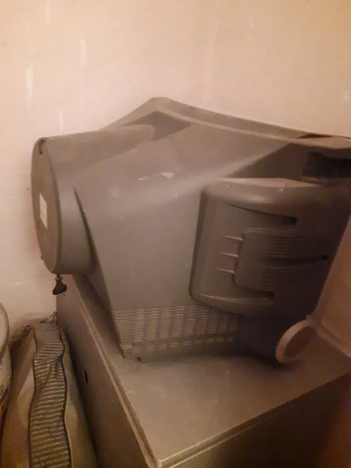 تلویزیون|تلویزیون و پروژکتور|محمدیه-قزوین, |دیوار