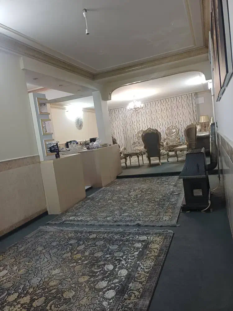 اجاره یک واحد زیر زمین واقع در زنبیل آبادجمهوری|اجارهٔ خانه و ویلا|قم, بکایی|دیوار