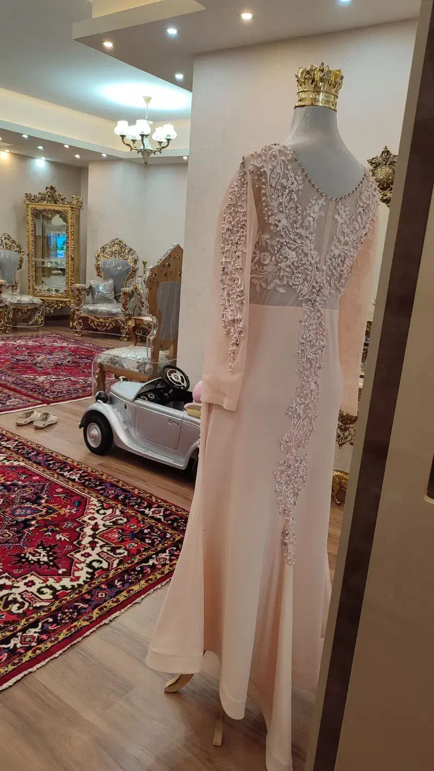 لباس مجلسی|لباس|بناب, |دیوار