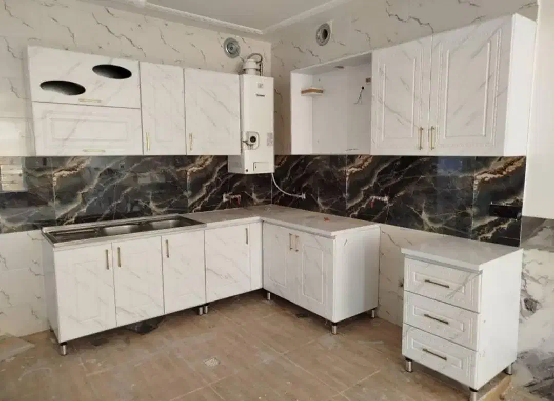 ۶ متر کابینت آماده پیش ساخت/قیمت ۸میلیون/فلز و mdf|مصالح و تجهیزات ساختمان|شیراز, گود عربان|دیوار