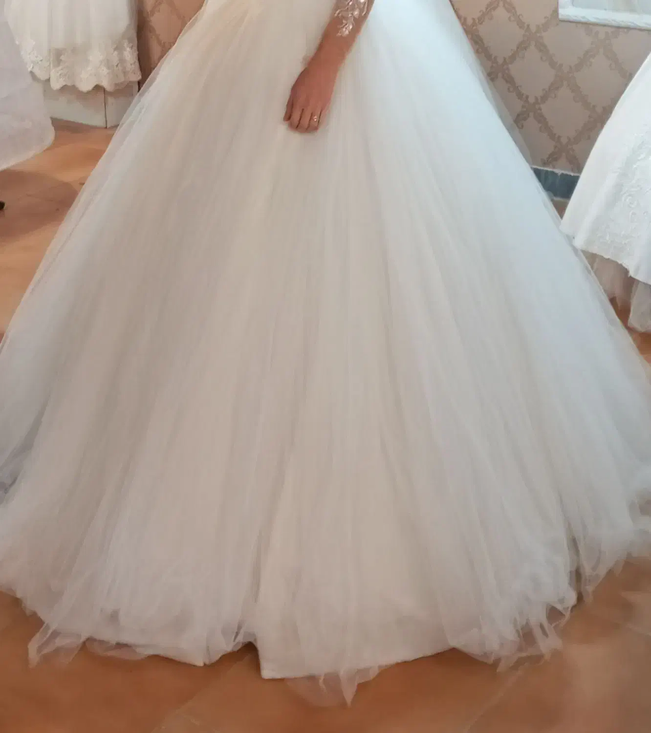 فروش لباس عروس|لباس|نهاوند, |دیوار